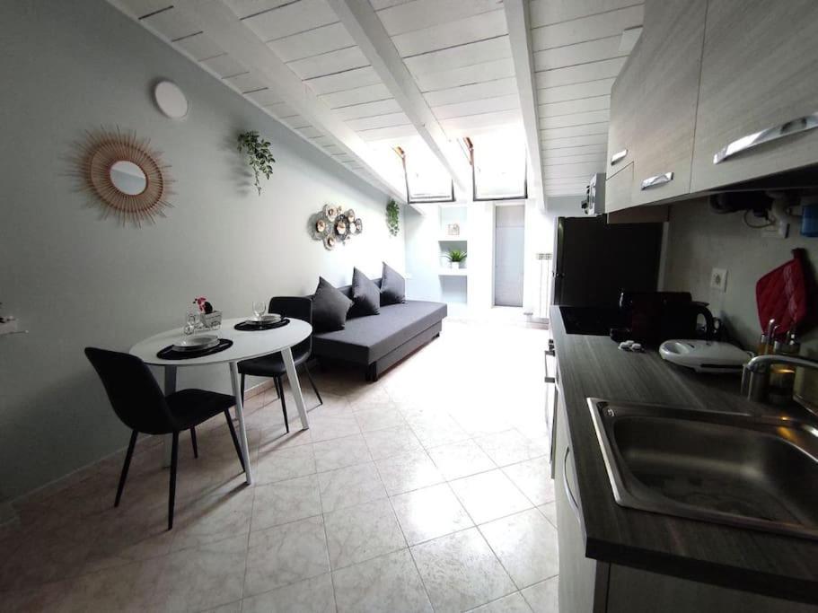 Free Parking Tiny House Wifi Netflix 15 Minuti Dal Duomo Daire Milano Dış mekan fotoğraf