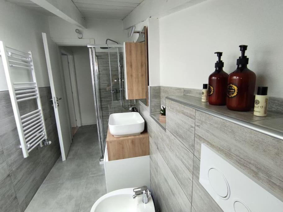 Free Parking Tiny House Wifi Netflix 15 Minuti Dal Duomo Daire Milano Dış mekan fotoğraf