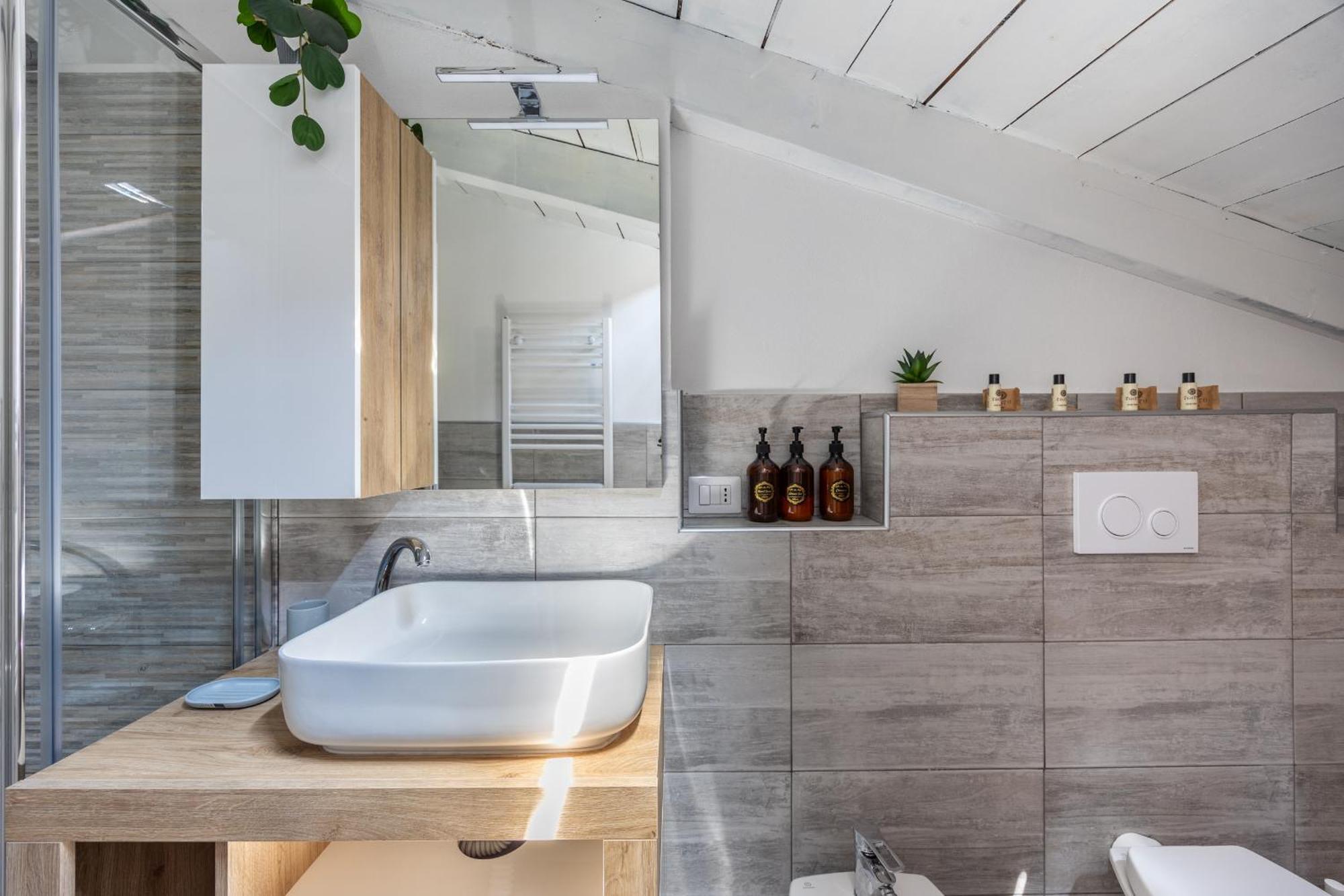 Free Parking Tiny House Wifi Netflix 15 Minuti Dal Duomo Daire Milano Dış mekan fotoğraf