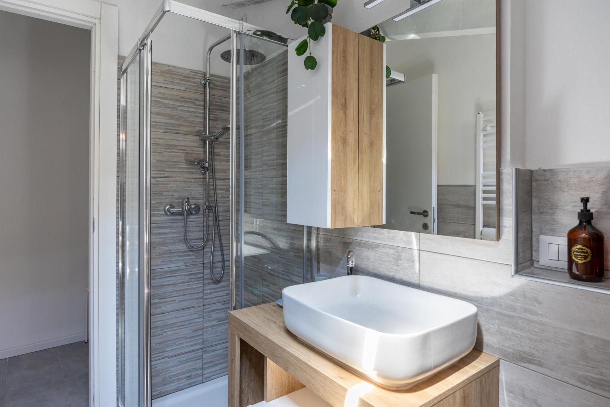 Free Parking Tiny House Wifi Netflix 15 Minuti Dal Duomo Daire Milano Dış mekan fotoğraf