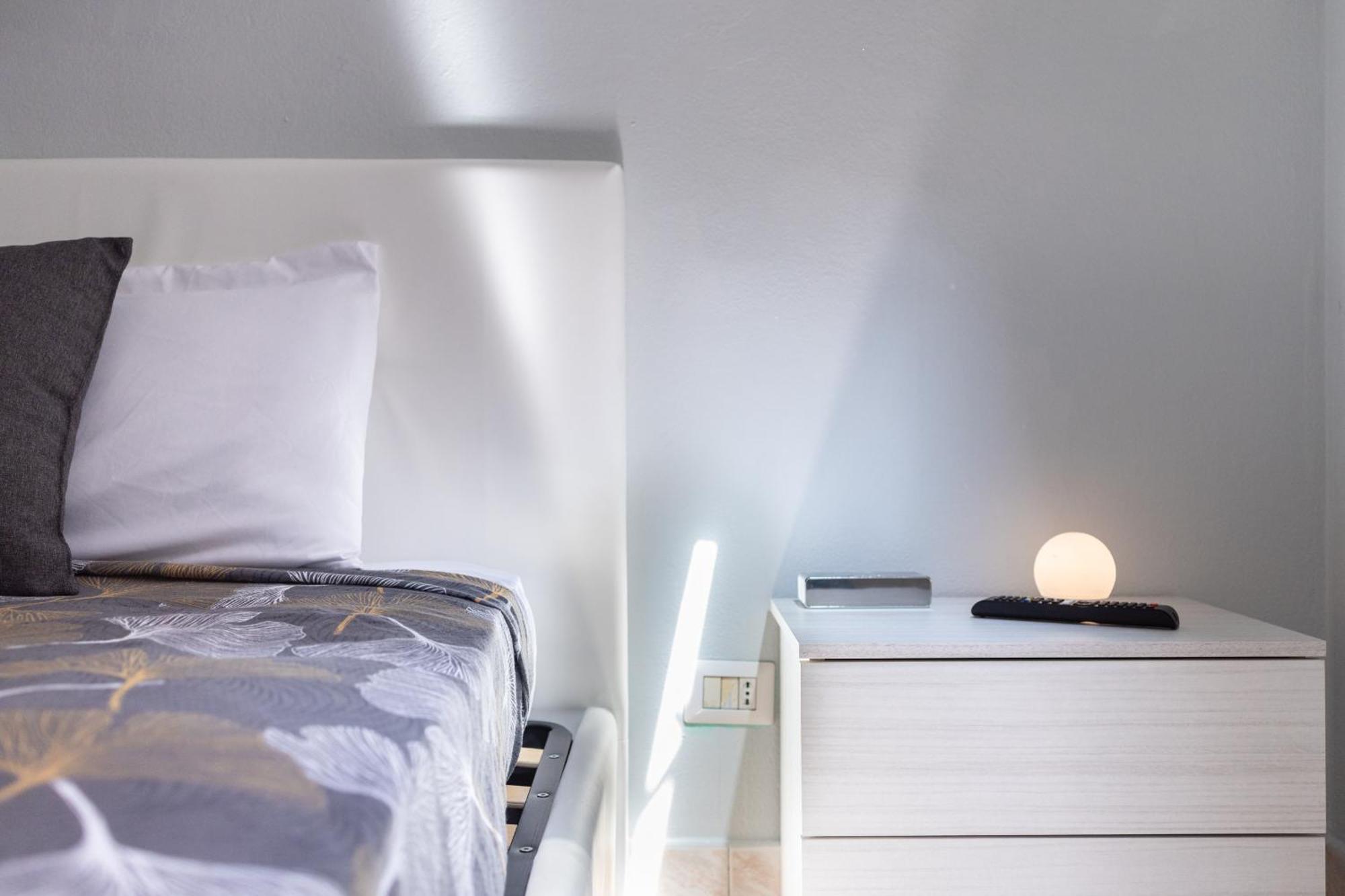 Free Parking Tiny House Wifi Netflix 15 Minuti Dal Duomo Daire Milano Dış mekan fotoğraf